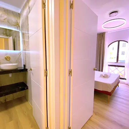 Tropicalidays Oceanview Grand Luxe Apartamento *